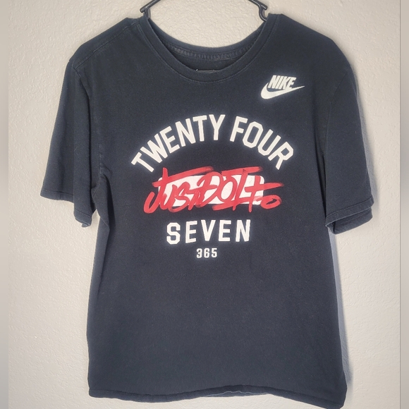 Nike Tee Twenty-Four Seven 365  Graphic T-Shirt - Picture 1 of 6